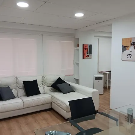 Near Plaza Ayuntamiento In The Historic Center Of *
