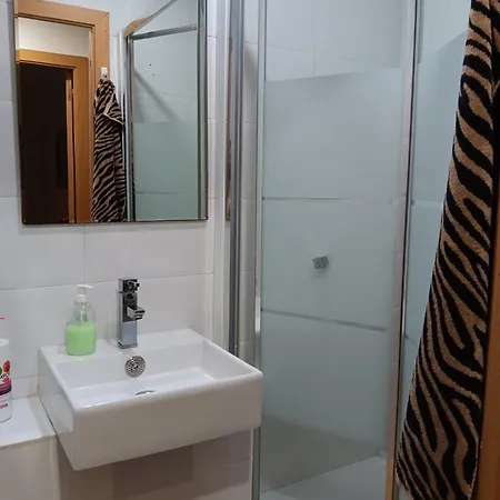 Near Plaza Ayuntamiento In The Historic Center Of Apartment